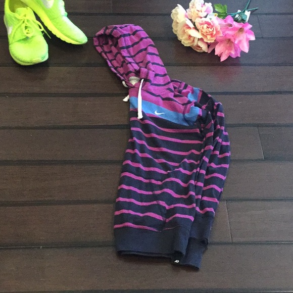 Nike pullover - Picture 4 of 4